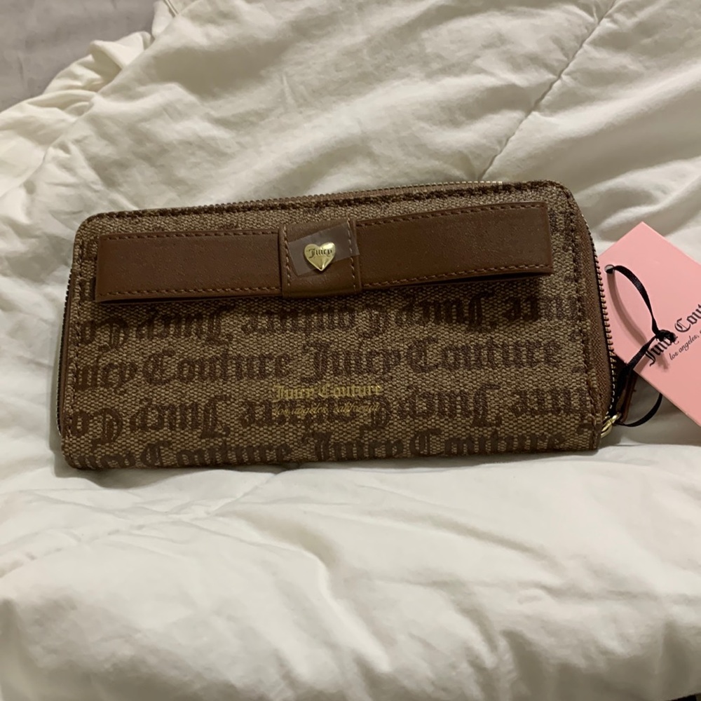 NWT Juicy Couture Peek A Bow Chestnut Wallet
